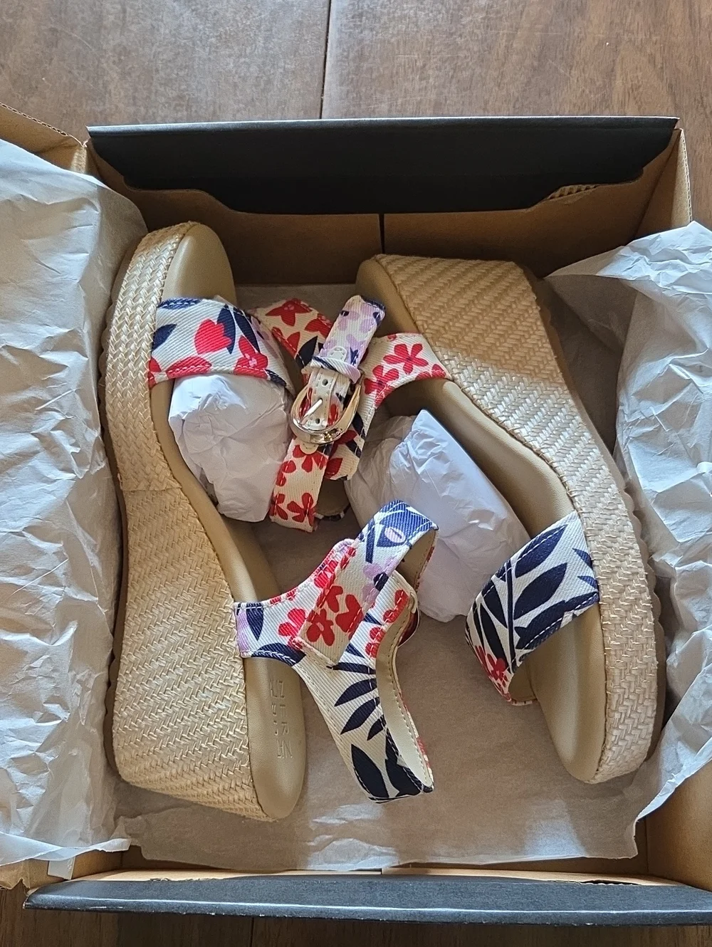 NIB Naturalizer Stella Resort Floral Espadrille Wedge Sandals - Size 9
